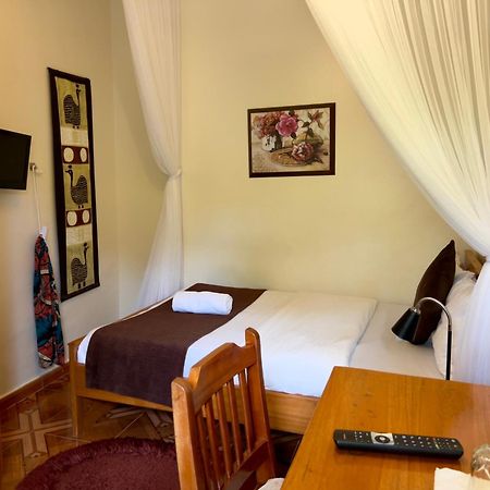Sunset Hotel Entebbe Exterior photo
