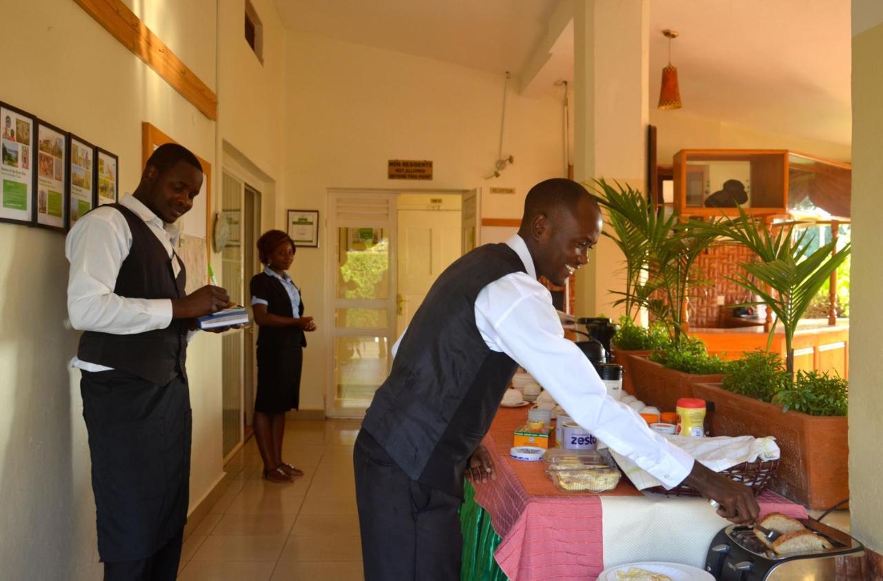Sunset Hotel Entebbe Exterior photo