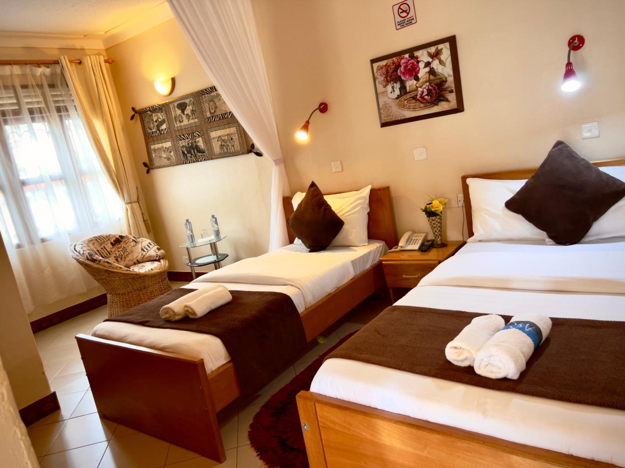 Sunset Hotel Entebbe Exterior photo