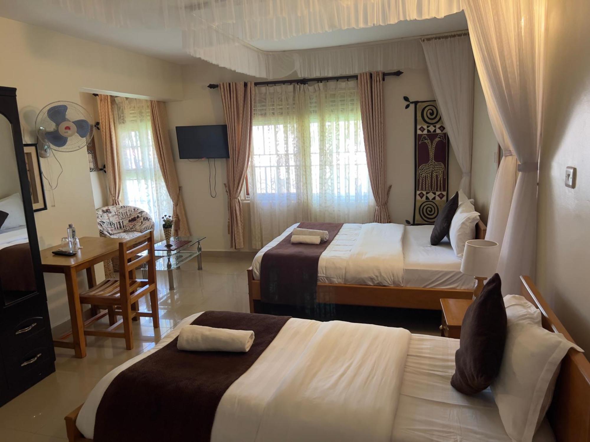 Sunset Hotel Entebbe Exterior photo
